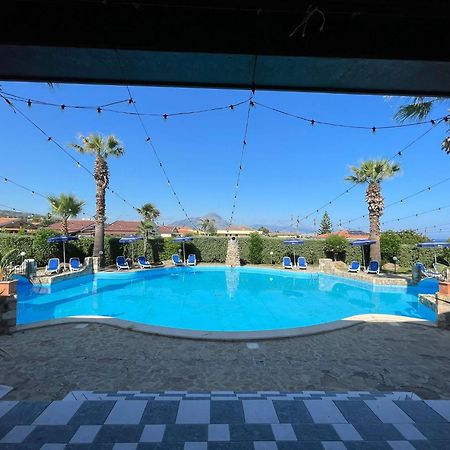 Soleada Club Aparthotel Campofelice Di Roccella Ngoại thất bức ảnh